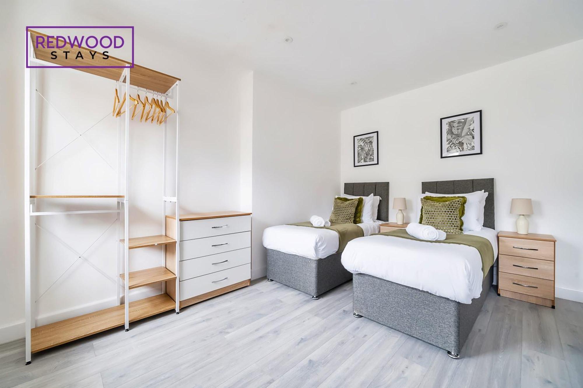 Brand New, 2 Bed 1 Bath, Modern Town Center Apartment, Free Wifi & Netflix By Redwood Stays Aldershot Kültér fotó