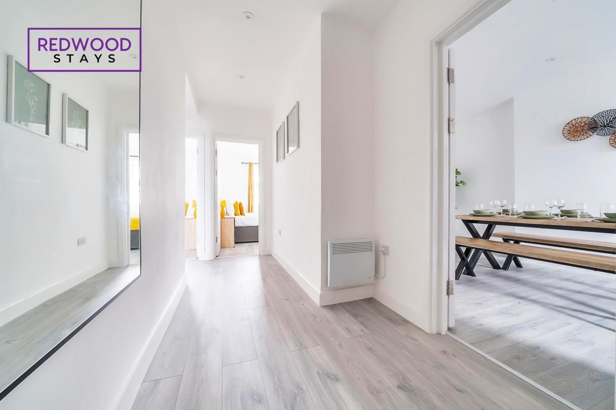 Brand New, 2 Bed 1 Bath, Modern Town Center Apartment, Free Wifi & Netflix By Redwood Stays Aldershot Kültér fotó